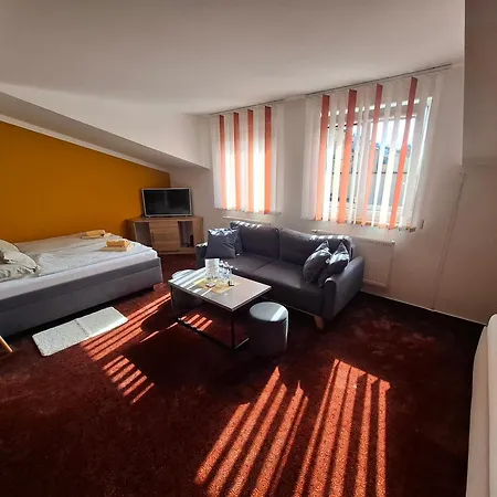 Guest house Three 3*