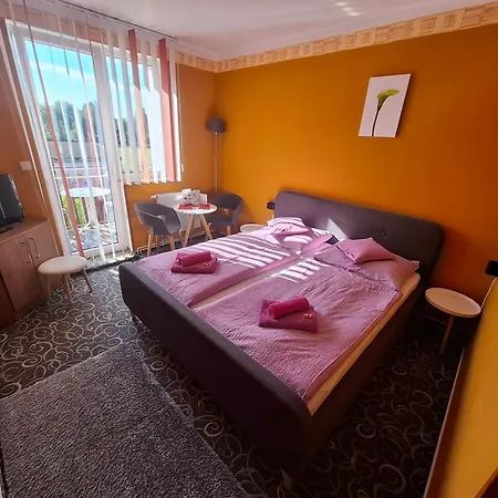 Three 3* Frantiskovy Lazne