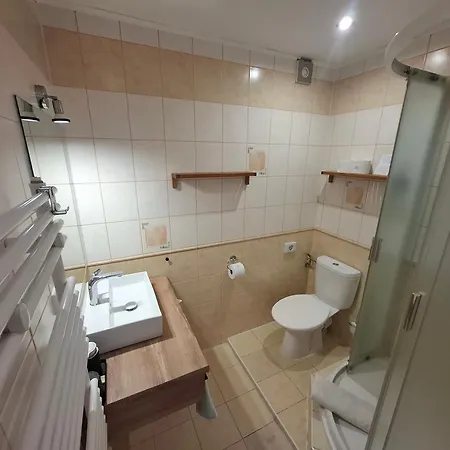 Guest house Three 3*