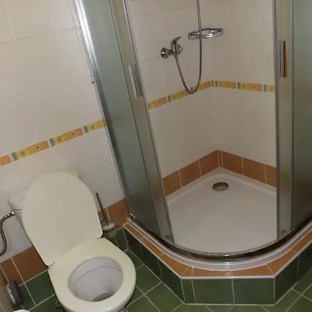 Three Guest house 3*