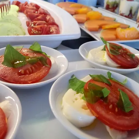 Guest house Three 3*