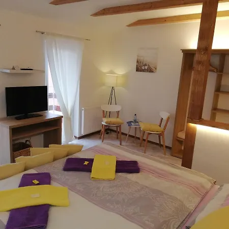 Three Guest house 3*