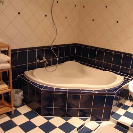 Guest house Three
